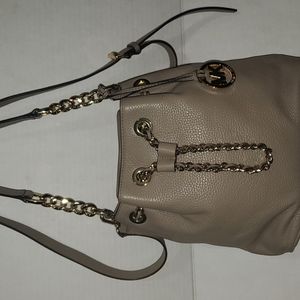 Michael Kors FRANKIE Drawstring Messenger Bag Leather shoulder/cross body